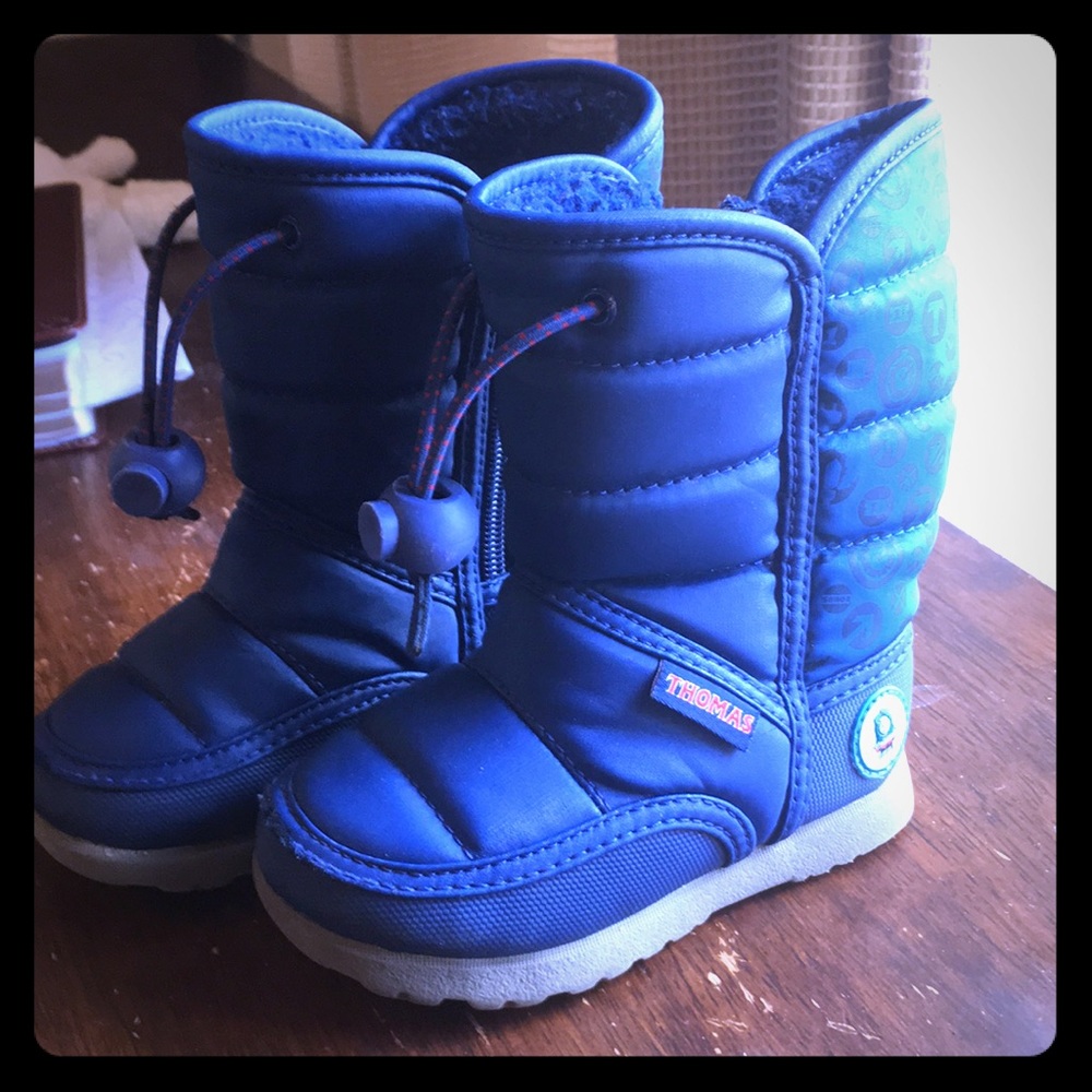 Thomas snow boots size 6